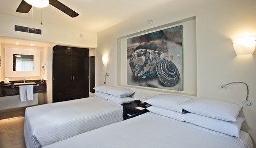Habitación familiar, vistas al jardín