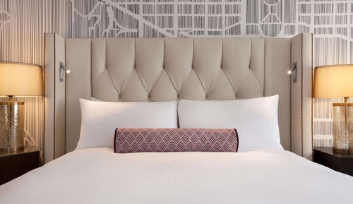 Fairmont Gold King, Habitación, acceso al Business Lounge