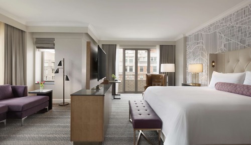 Suite, 1 cama de matrimonio grande, en esquina (Capital)