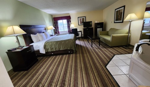 Suite, 1 cama de matrimonio grande, bañera de hidromasaje