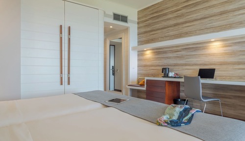 Habitación con 1 cama doble o 2 individuales, vistas al mar