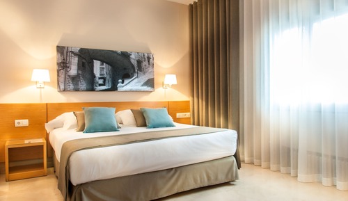 Habitación triple estándar (Free Parking)