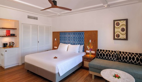 Habitación, 1 cama de matrimonio grande con sofá cama, vistas al mar