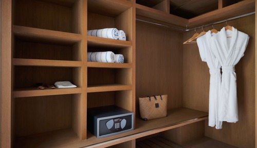 Three Bedroom Beach Suite with Pool