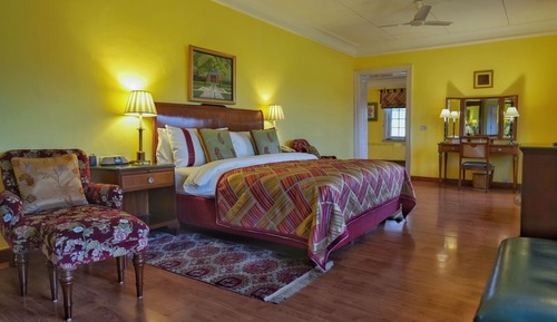 Deluxe Palace Suite