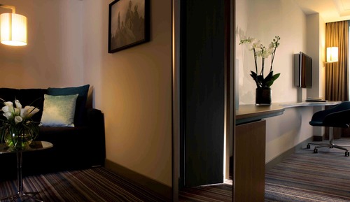 Habitación superior, 1 cama de matrimonio grande con sofá cama