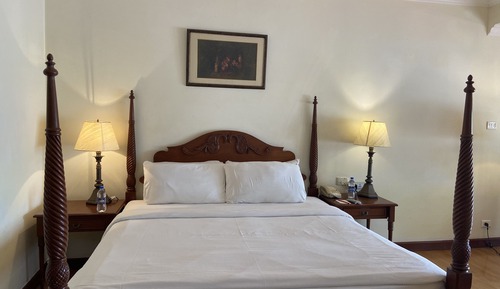 Habitación, 1 cama de matrimonio grande, vistas al jardín (Colonial)