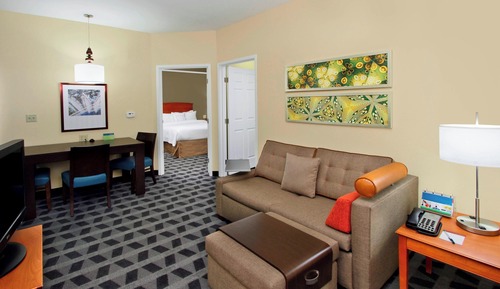 Suite, 2 habitaciones (Mobility/Hearing Access, Roll-In Shwr)