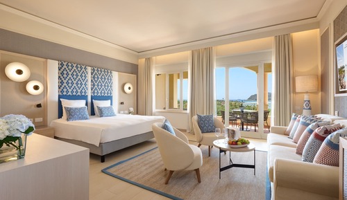 Suite junior, 1 cama de matrimonio grande con sofá cama, vistas parciales al mar