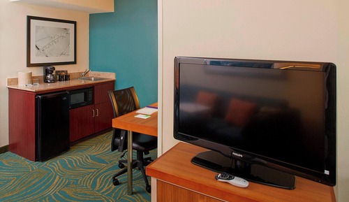 Suite, varias camas (Mobility/Hearing Access, Roll-In Shwr)