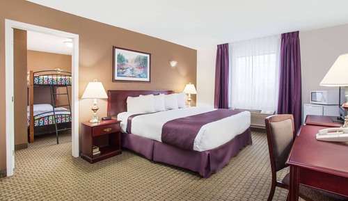 Suite familiar, varias camas, no fumadores