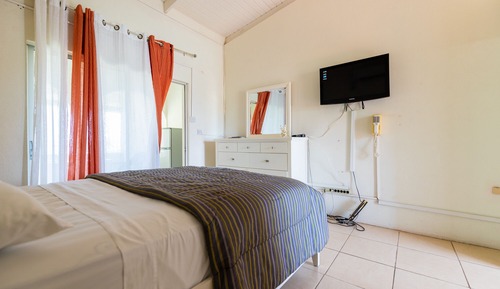 Apartamento, 1 cama de matrimonio, cocina básica, vistas al mar