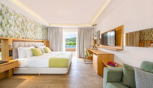 Bungalow, piscina privada, vistas al mar (Bungalow Suite)