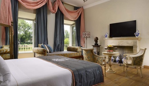 Suite (open space)