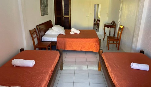 Habitación cuádruple, baño privado