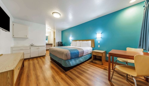 Habitación Deluxe, 1 cama de matrimonio grande, fumadores, frigorífico y microondas