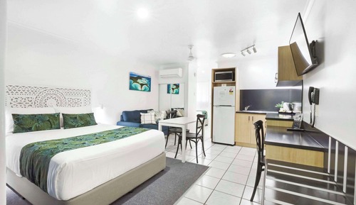 Habitación estándar, no fumadores (1 Queen Bed & 1 Twin Bed)