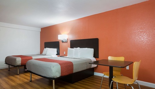 Habitación estándar, 2 camas de matrimonio, fumadores