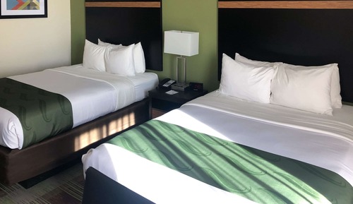 Habitación estándar, 2 camas de matrimonio, no fumadores