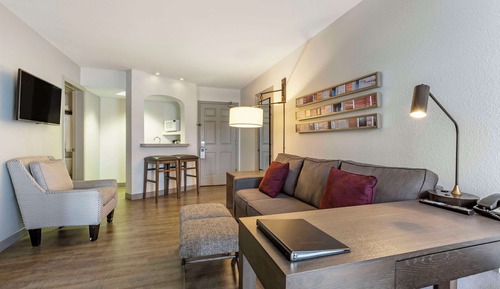 Suite, 1 cama de matrimonio grande con sofá cama, no fumadores