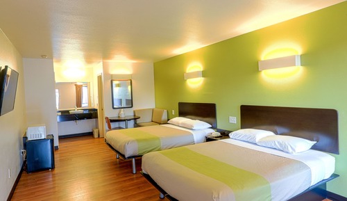 Habitación estándar, 2 camas de matrimonio, fumadores, frigorífico y microondas