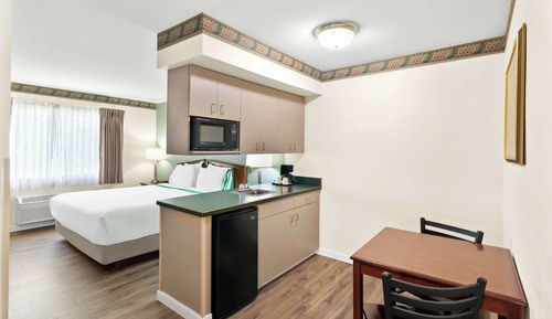 Suite tradicional, 1 cama de matrimonio grande (with Wet Bar)