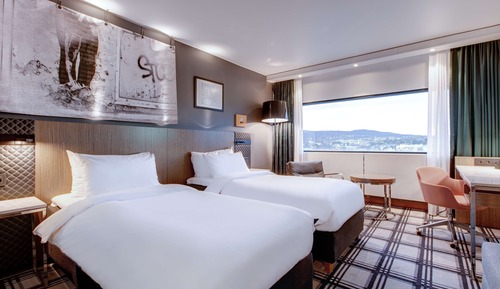 Habitación superior, vistas a la ciudad