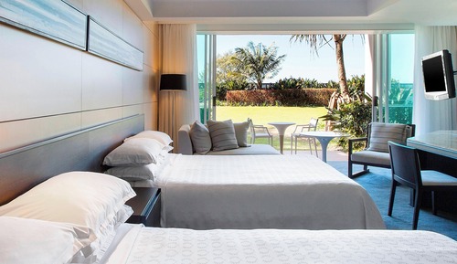Habitación, 2 camas de matrimonio, vistas al jardín, planta baja