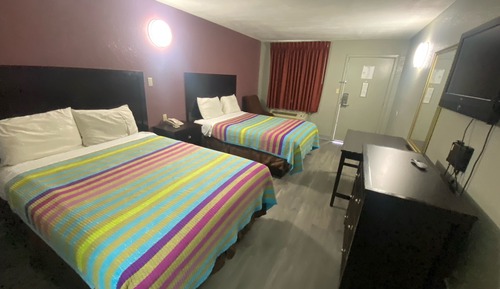 Habitación básica doble, 2 camas de matrimonio, no fumadores