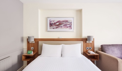 Habitación estándar, 1 cama doble con sofá cama, accesible para personas con discapacidad