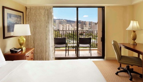 Habitación, 1 cama de matrimonio grande, ducha adaptada, vistas al complejo turístico (Kalia Tower)