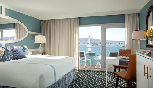 Deluxe King Room with Ocean View