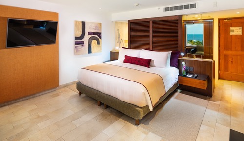 Habitación Club, 1 cama de matrimonio grande, Acceso al salón del club (Lagoon View)