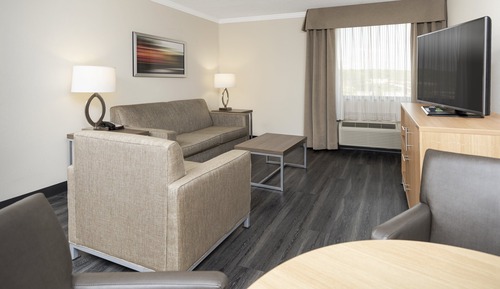 Suite, 1 habitación, accesible para personas con discapacidad (Accessible Tub)