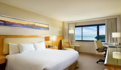 King Deluxe Bayview - Resort Fee Waived