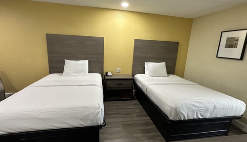 Habitación estándar doble, 2 camas dobles, no fumadores