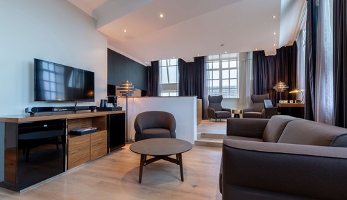 Suite, vistas al canal (Amsterdam)