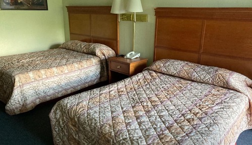 2 Full Beds Non-Smoking