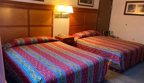 2 Queen Beds Accessible Non-Smoking