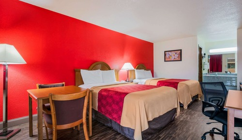 Habitación estándar doble, 2 camas dobles, no fumadores