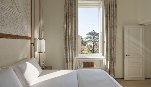Suite (Prestige)