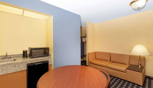 Suite estudio, 2 camas de matrimonio, no fumadores