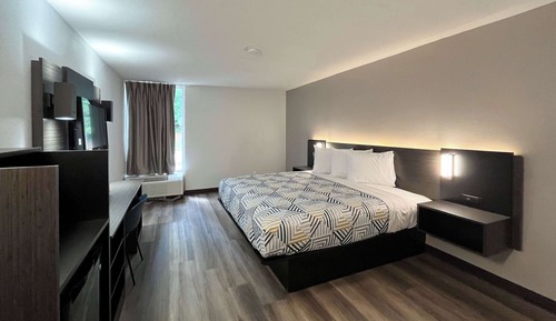 Habitación superior, 1 cama de matrimonio grande, no fumadores, frigorífico y microondas