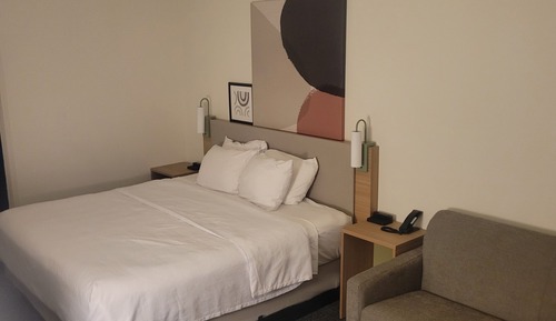 Habitación, 1 cama de matrimonio grande con sofá cama