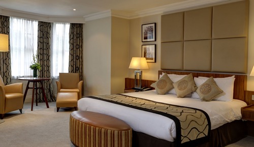 Suite, 1 cama de matrimonio grande, no fumadores, bañera (Walk-in Shower;with Sofabed)