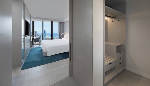 Suite junior, 1 cama de matrimonio grande, no fumadores, en esquina (Balcony, Ocean View)