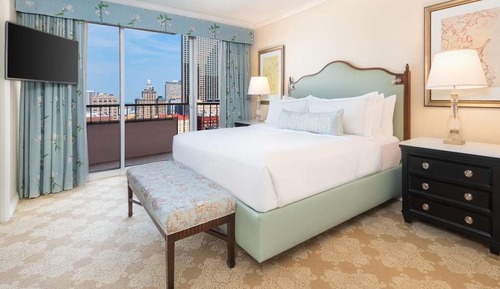 Deluxe Suite King