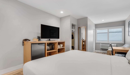 Habitación estándar, 1 cama de matrimonio grande, no fumadores, frigorífico y microondas