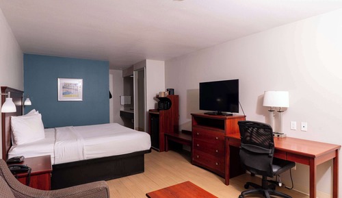 Habitación estándar, 1 cama de matrimonio grande, accesible para personas con discapacidad, bañera