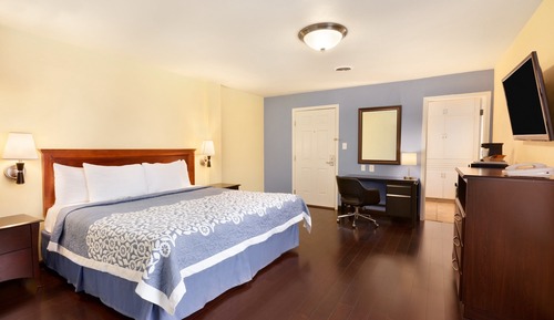 Standard Room, 1 King Bed